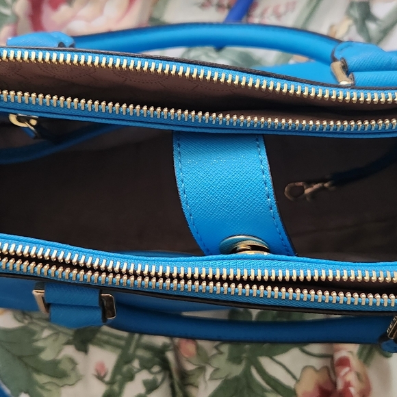 Michael Kors Crossbody Handbag - Picture 7 of 11